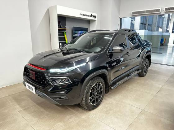 FIAT TORO 2.0 16V TURBO DIESEL ULTRA 4WD AT9 FIAT TORO 2.0 16V TURBO DIESEL ULTRA 4WD AT9